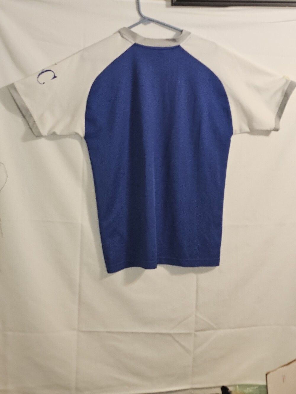 Adidas Kansas City Royals V-neck jersey in blue and white. Size Youth XL - Picture 7 of 9